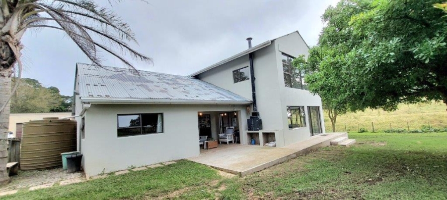 4 Bedroom Property for Sale in East London Rural Eastern Cape